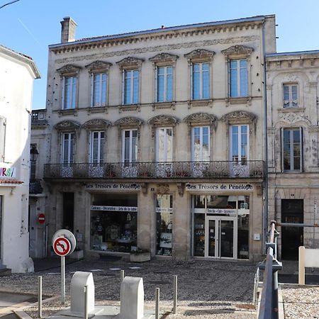 Residence du marche Jonzac Extérieur photo